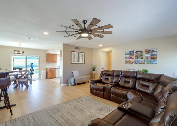 5 Mi To Havasu: W/ Yard & Pool Lake Havasu City