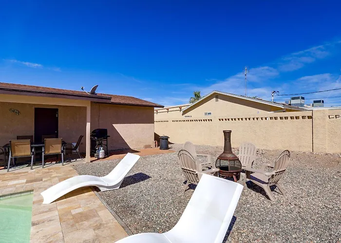 5 Mi To Havasu: W/ Yard & Pool Dom wakacyjny *